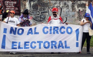 En distintas ciudades de Nicaragua hubo marchas contra el presidente Ortega. AFP