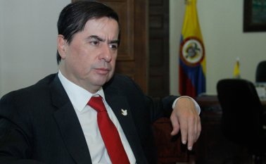 Cristo lamenta que el Centro Democrático no tenga una posición definida sobre lo que quiere con el nuevo acuerdo, y sostiene que fueron ellos mismos quienes se negaron a sentarse a hablar con las Farc. Colprensa