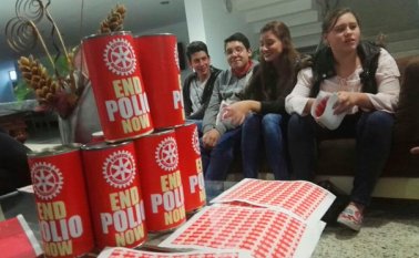 El Club Rotario de Pamplona empezó la recolección de fondos para contribuir a la erradicación de la polio en el mundo. Roberto Ospino