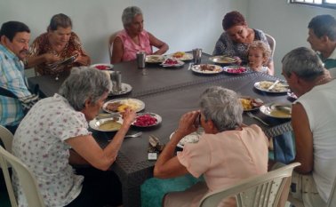 El comedor social fue habilitado en el barrio San Fermín de Ocaña. El operador es la Diócesis de Ocaña y los recursos son aportados por Colombia Transforma. Javier Sarabia