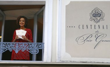 Leila Slimani, ganadora del concurso Goncourt, el más prestigioso de Francia, con la novela ‘Canción dulce’. AP