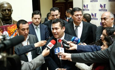 El dirigente cucuteño advirtió que el ministro de Hacienda, Mauricio Cárdenas, le miente al país al asegurar que la canasta familiar no tendrá IVA. Colprensa