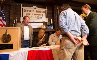 De cara a 2017, el Congreso enfrena una remesa de leyes presupuestarias. AP