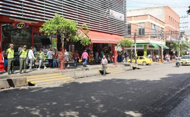 Los ciudadanos se movilizan por el centro de manera más ágil y segura, gracias a la recuperación del espacio público. Orlando Carvajal