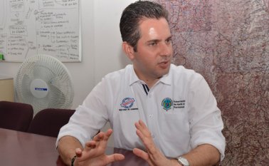 Haddad se ha desempeñado como profesor universitario, asesor del Consejo Nacional Electoral, director de procesos judiciales y administrativos de la Gobernación de Cundinamarca, personero y alcalde de Ocaña. Edinsson Figueroa