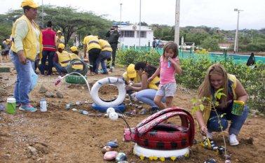 La comunidad de Simón Bolívar y la alcaldía le dieron un nuevo empujón al parque de la Reintegración Andrés Escobar, en la comuna 6. Alfredo Estévez