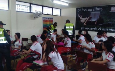 Las autoridades decomisaron elementos que atentan contra la integridad personal. Cortesía