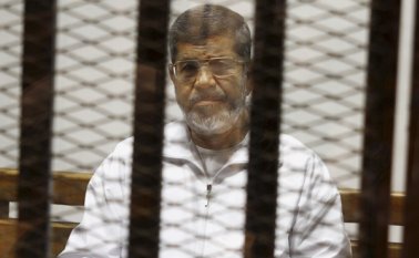 Mursi había sido condenado a muerte en junio de 2015 por su papel en la evasión masiva de prisioneros y ataques contra la policía durante la revuelta de 2011 que sacó del poder a Hosni Mubarak. AP