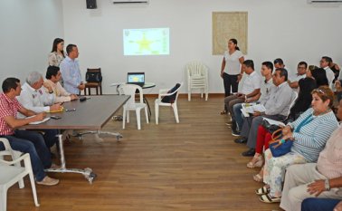 Los presidentes de junta se reunieron con el alcalde Césaro Rojas, el secretario de Desarrollo Social, José Antonio Vargas Yuncosa, y el subsecretario de Participación y Gestión Comunitaria, Isaid Pabón, en la Alcaldía. Rodrigo Sandoval