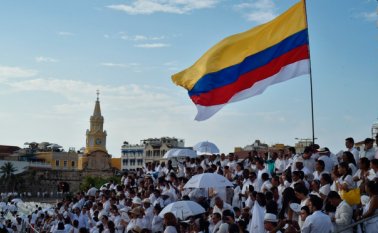 España ha ofrecido a Colombia acompañar el proceso para consolidar la paz. En ese sentido, ha ofrecido hasta 400 observadores para integrar la misión de la ONU a cargo de vigilar el cumplimiento del acuerdo. Archivo