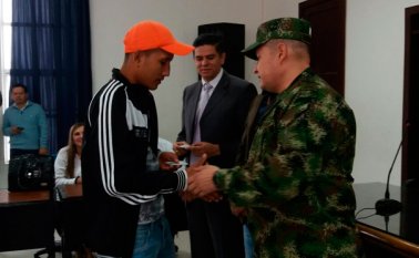 La institución castrense reafirmó su acompañamiento y compromiso en pro de generar bienestar a cada uno de los nortesantandereanos. Ejército Nacional