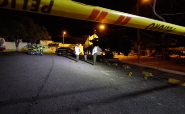 Miembros de la Sijín practicaron la inspección en la escena del doble homicidio. Cortesía