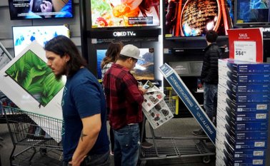 Las compras efectuadas desde dispositivos móviles aumentaron el Viernes Negro 33% a 1.200 millones de dólares. AFP