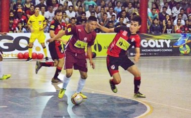 El jugador del quinteto de fútsal, Cúcuta Niza, Jorge David García Peña (derecha), fue convocado a la preselección Colombia que participará en el Suramericano Sub-20 de Uruguay.  Cortesía