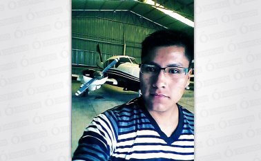 Erwin Tumirí hacía parte de la tripulación como técnico aeronáutico. Colprensa