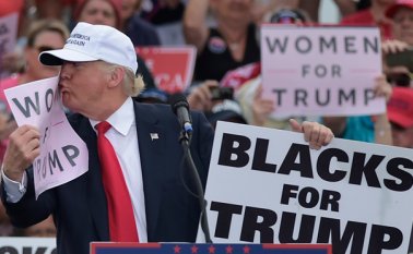 Trump dijo que no está "obligado por ley" a deshacerse de sus empresas, pero que lo considera "visualmente importante". AFP