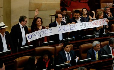 Miembros del Partido Verde y del Polo, en la Cámara de Representantes, protestaron contra el exprocurador Alejandro Ordóñez. Colprensa