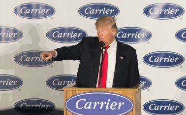 Donald Trump dijo nuevamente que construirá un muro en la frontera. AFP