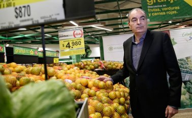 El grupo Éxito junto al Ministerio de agricultura, lanzaron el programa "mi campo sabe bien" para incentivar el comercio de las cosechas campesinas en el país. Colprensa