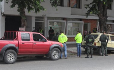 Los allanamientos por este caso se efectuaron de manera simultánea. Las autoridades se incautaron de documentos, computadores y memorias que hacen parte del material probatorio. Archivo