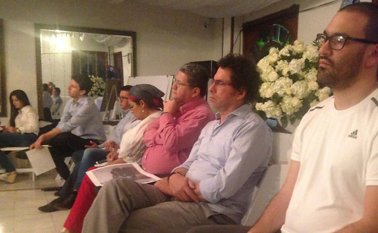 En representación de las Farc estuvieron presentes ‘Pablo Catatumbo’, ‘Pastor Alape’ y ‘Victoria Sanguino’, entre otros, mientras que de parte de los familiares acudieron cerca de cuarenta personas. Colprensa