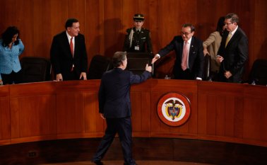 La corte constitucional se reunirá el lunes nuevamente para estudiar la ponencia en la que se pide avalar el ‘fast track’, pero si hay refrendación popular. Colprensa