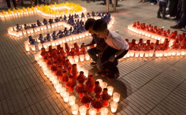 Los niños disfrutaron de la celebración del miércoles sin necesidad de la pólvora. Juan Pablo Cohen