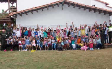 La felicidad fue la protagonista en el encuentro, la risa de los niños invadieron el lugar. Alfredo Estévez