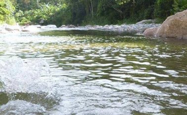 Las mujeres no se percataron de la creciente que bajaba en ese momento. Archivo