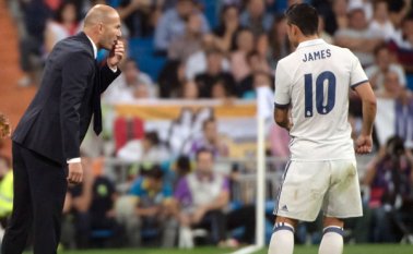 El pasado domingo, cuando terminó el partido que le dio el título al Real Madrid en la final del Mundial de Clubes, el volante colombiano no ocultó su malestar por no haber participado del encuentro, y dejó ver la poca relación que tiene con su técnico, el francés Zinedine Zidane. Archivo