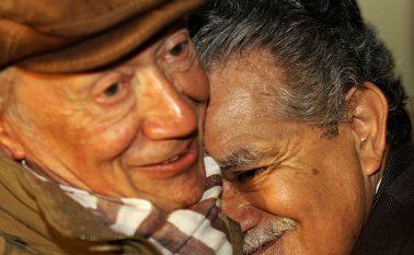 El fallecido Pepe Sánchez creador de la comedia ‘Don Chinche’, junto a Hector Ulloa su protagonista. Colprensa