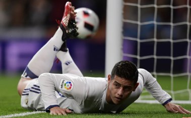 Las palabras del papá del goleador del Mundial de Brasil 2014 llegaron después de que el mismo James pusiera en duda su continuidad con el club español tras el Mundial de Clubes, cuando aseguró que quería estar en un equipo donde pueda jugar más minutos. AFP
