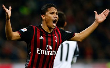 El atacante colombiano juega en el club Milan, en la Seria A de Italia. Archivo