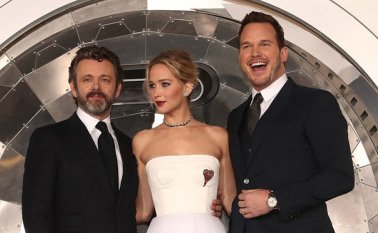 Michael Sheen, Jennifer Lawrence y Chris Pratt. Tomada de Internet