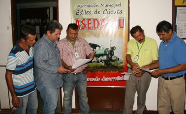 Aunque esta vez sí fue posible que el Congreso aprobara el pago de honorarios a los miembros de las Juntas Administradoras Locales, el presidente consideró que el proyecto es inconstitucional e inconveniente y lo objetó. Archivo