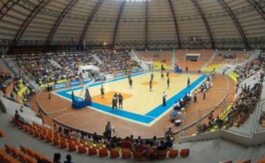 Los juegos tendrán su jornada protocolaria en el coliseo Toto Hernández desde las 7:00 de la noche. Archivo La Opinión