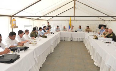 Las facultades se dan, según indicó el ministro del Interior, Juan Fernando Cristo, para apurar el trámite de algunas normas, especialmente administrativas, que requiere la implementación de la paz. Colprensa