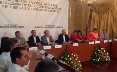 Por la confusión, el Eln debió pronunciarse en Twitter. "#AclaraciónImportante El día de hoy a las 4 de la tarde si se realizó una reunión entre algunos delegados del Eln y del Gobierno", informó el grupo. Archivo