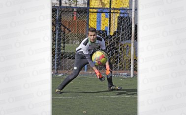 Su talla, buena plasticidad y elasticidad hacen del nortesantandereano Julián Camilo Hernández Torres un portero con futura proyección en el fútbol colombiano. Mario Caicedo