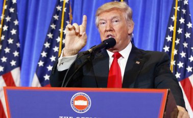 El argumento de Trump para derogar la reforma es justamente que es costosa para las arcas públicas y para los estadounidenses que pagan los seguros. Archivo