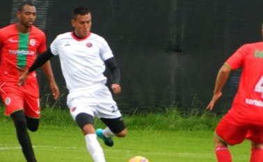 El Cúcuta Deportivo que este año andará como judío errante, continúa haciendo la pretemporada en Cajicá, Cundinamarca. Los motilones afrontarán el Torneo de ascenso en el estadio Héctor ‘El Zipa’ González de Zipaquirá.
Cortesía