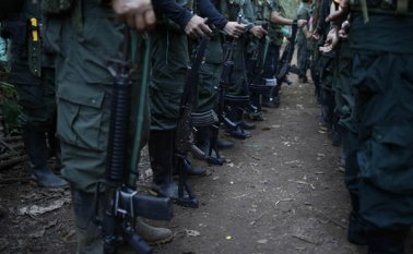 Los guerrilleros de las Farc que decidieron marginarse del proceso de paz no podrán acceder a los tratamientos penales especiales previstos en el Sistema Integral de Verdad, Justicia, Reparación y No Repetición. Archivo