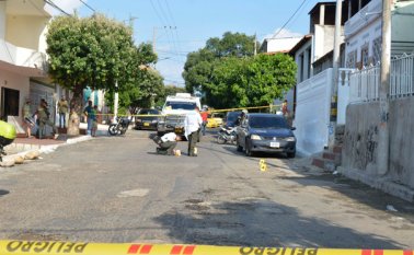 Los investigadores de la Sijín hallaron vainillas en la escena del atentado. Edinsson Figueroa
