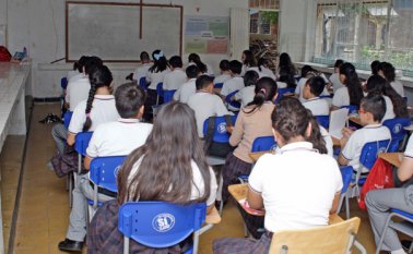 Las instalaciones las han ido adecuando y en los próximos meses mejorarán su aspecto. La alcaldía invierte cerca de 400 millones en el mejoramiento del colegio. Mario Caicedo