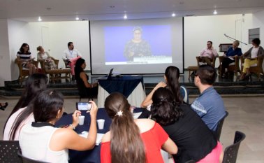 El Pnud organizó ayer un conversatorio en el que se analizó, desde diferentes aspectos, el rol y la importancia de la mujer en el proceso de construcción de paz al que se está enfrentado Colombia. Alfredo Estévez