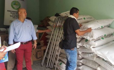 La entrega de ayudas se dio como parte del proyecto Reactivar, del Fondo Adaptación, que beneficia unas 14 mil personas en todo el país. Cortesía