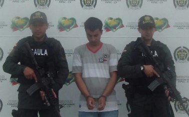 Jorge Guevara Trillos fue detenido con otro hombre cuando recibía dinero. Policía