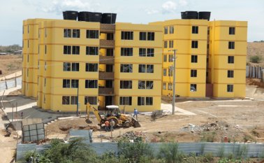 Según cifras de Asofondos, de los $2,3 billones de cesantías que se utilizaron en 2016, el 48% se destinaron para la compra de vivienda. Archivo