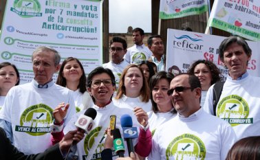 Se plantea que todas las entidades públicas y territoriales estarán obligadas a usar pliegos tipo para reducir la manipulación de requisitos y la contratación a dedo. Colprensa