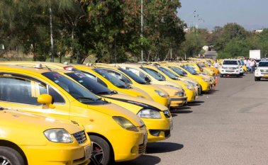 Los taxistas vienen presionando por la implementación del plan de movilidad. Alfredo Estévez